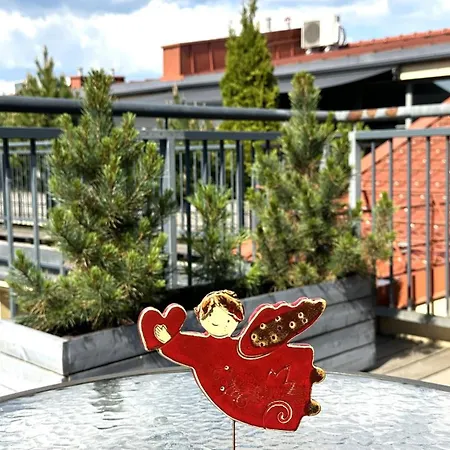 Beautiful With A Terrace Apartment *